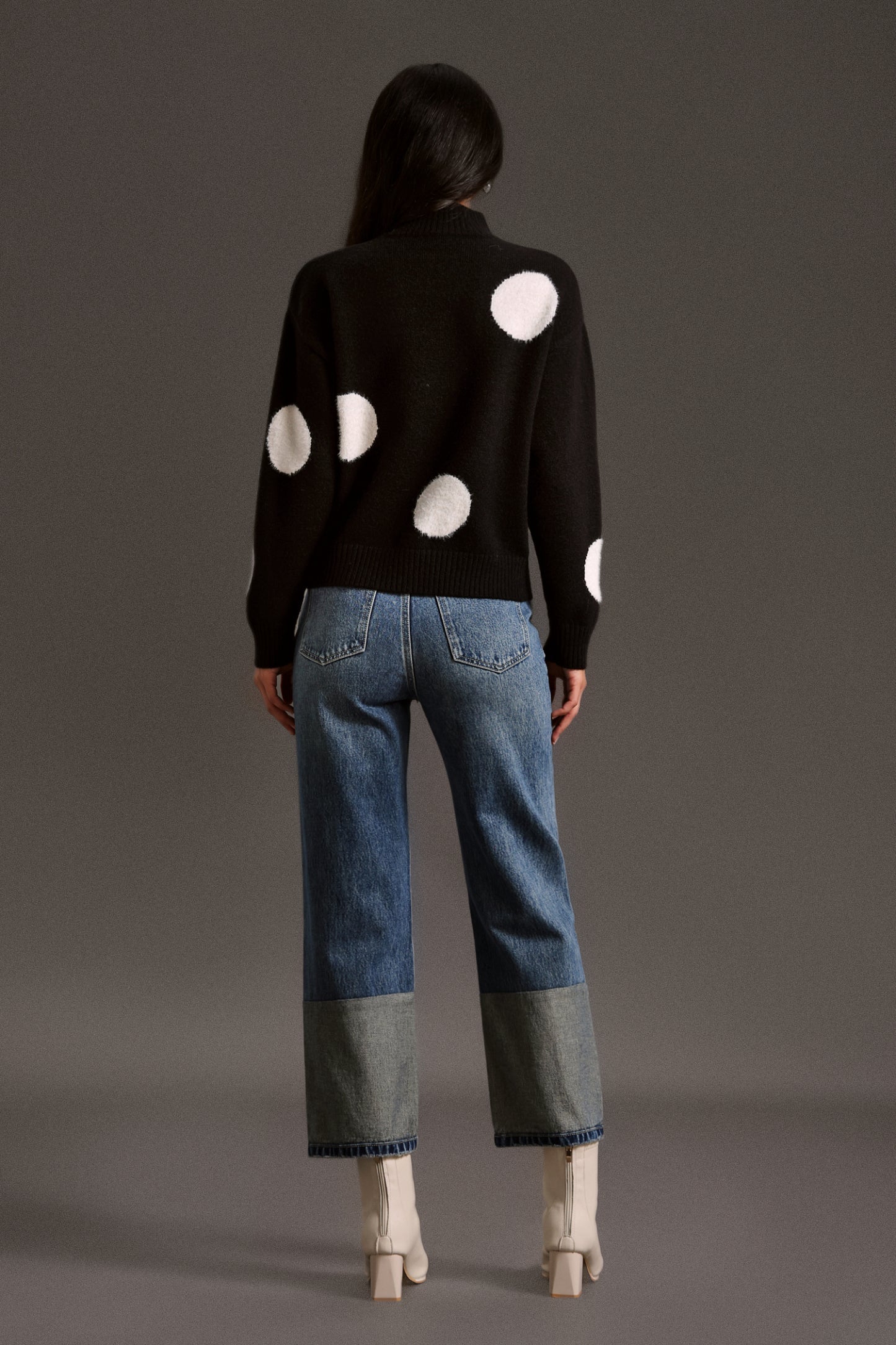 Yüksek Yakalı Uzun Kollu Üst