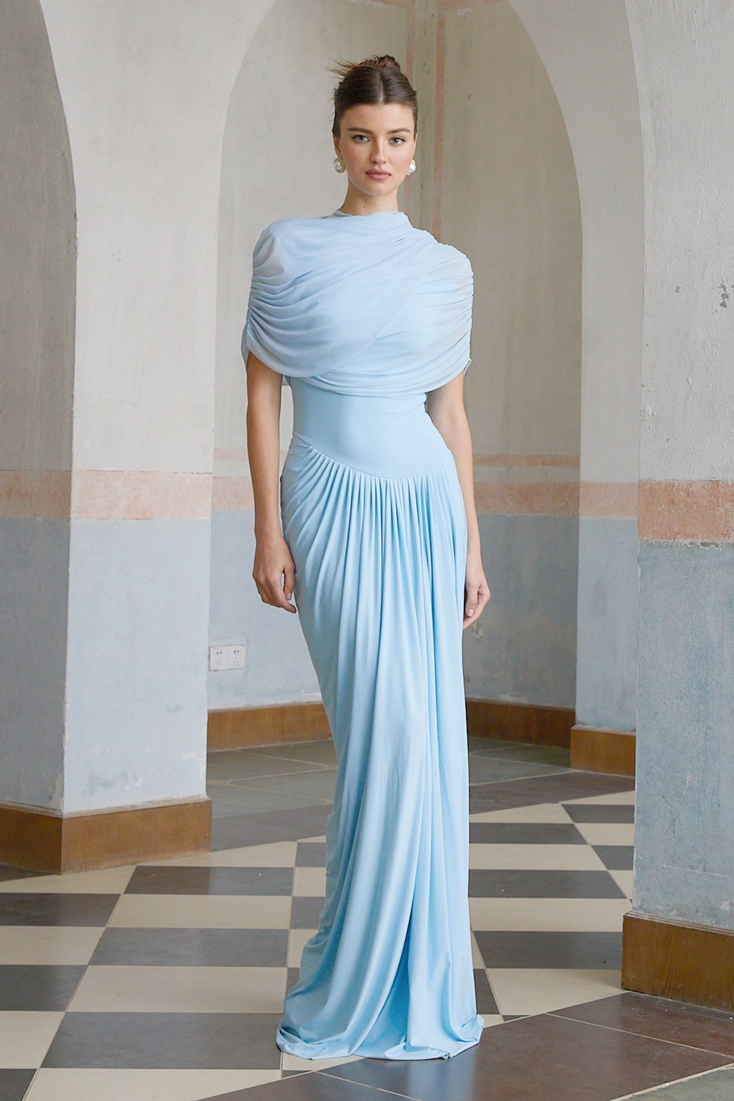 Catherine Mavi Asimetrik Pileli Maxi Elbise