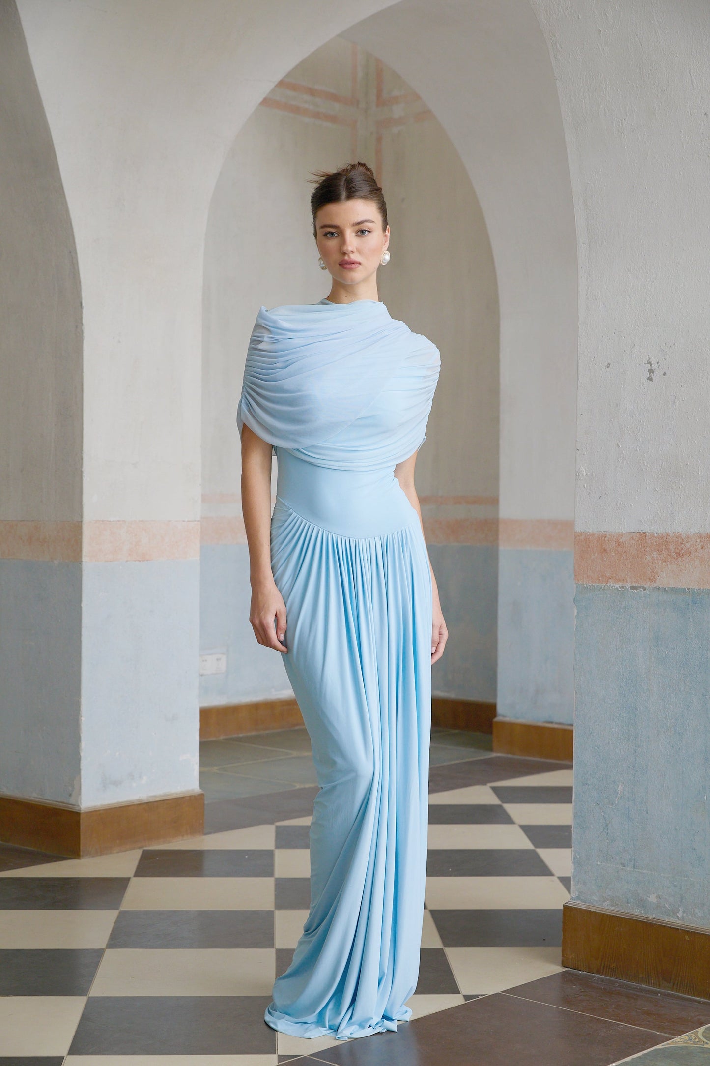 Catherine Mavi Asimetrik Pileli Maxi Elbise