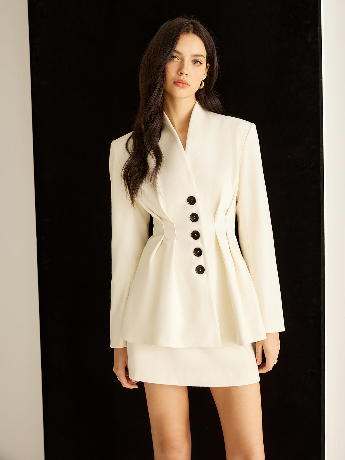Şık Fırfırlı Düğmeli Blazer Ceket