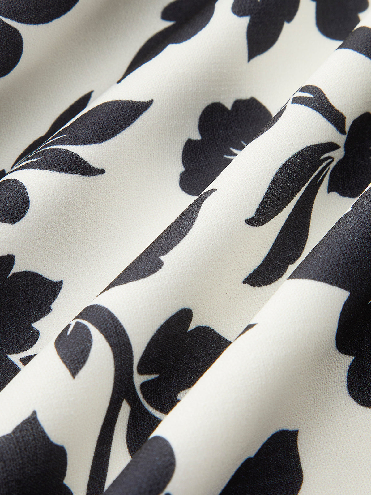 Çiçek Desenli Kare Yaka Askılı Elbise