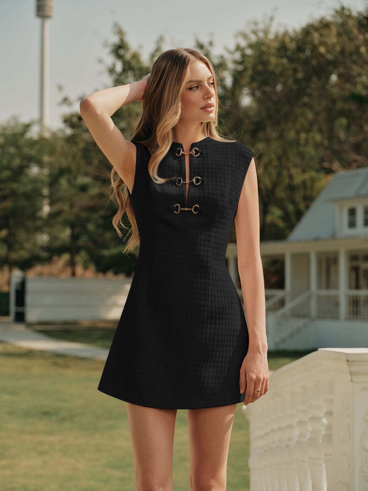 Metal Düğmeli Kolsuz Tweed Elbise