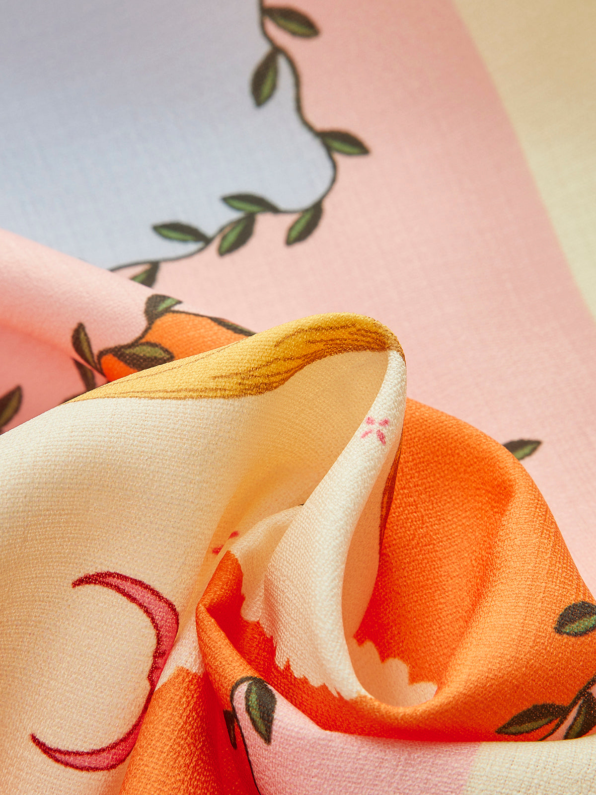 Kemerli Çiçek Desenli Şort Takımı