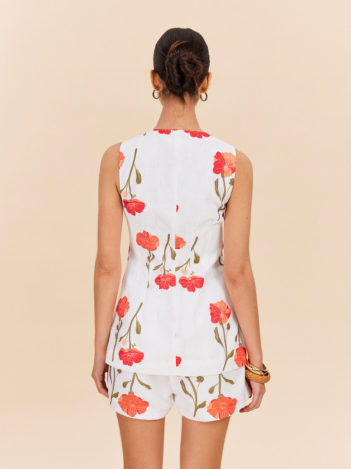 Düğmeli Ön Kısımlı Çiçek Desenli Şort Takımı