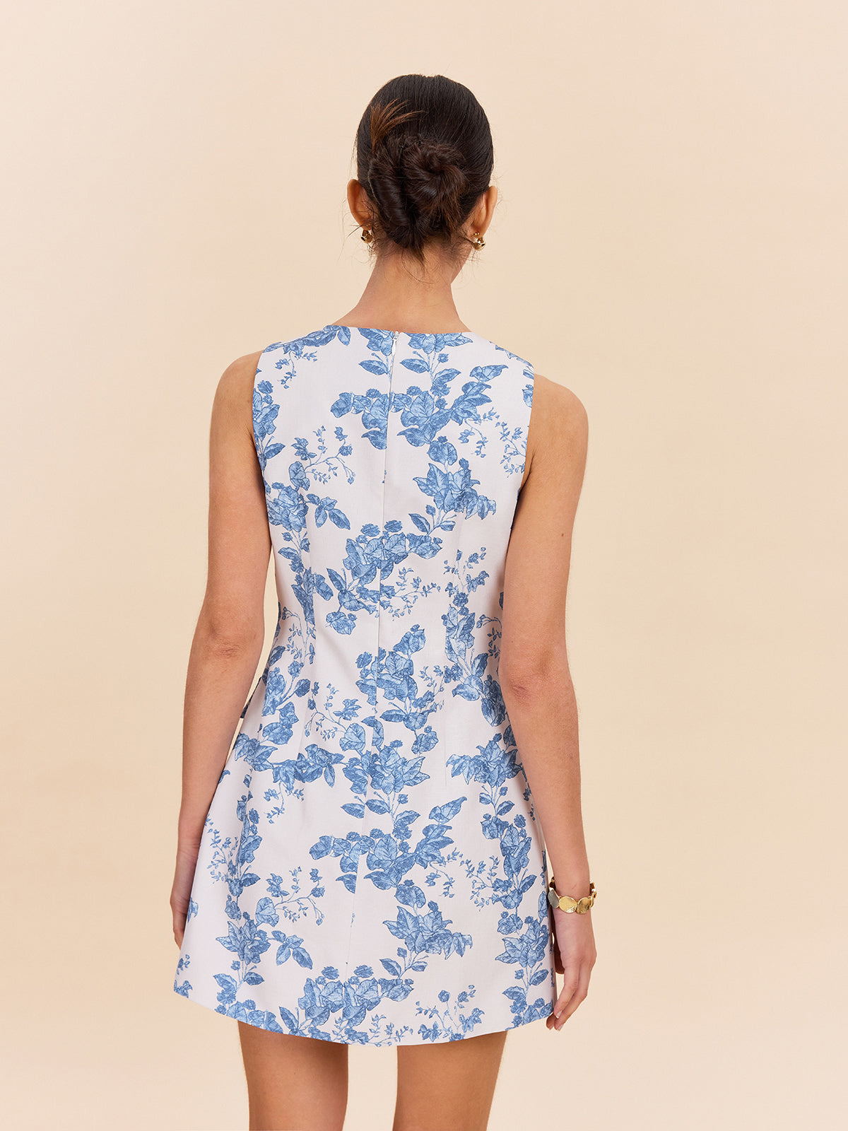 Çiçek Desenli, Dekoratif Cepli Elbise