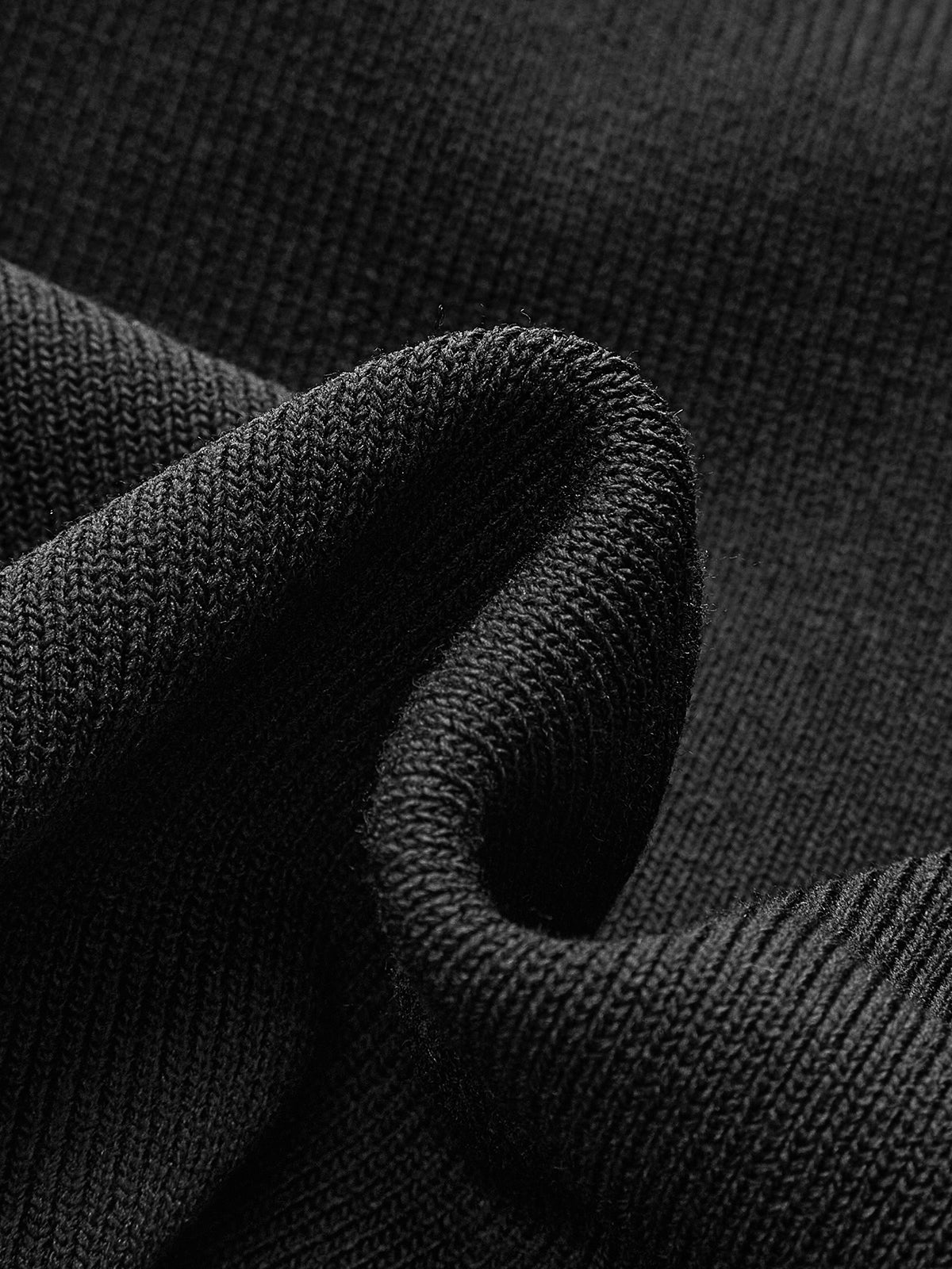 Kesik Detaylı Boyundan Bağlamalı Elbise