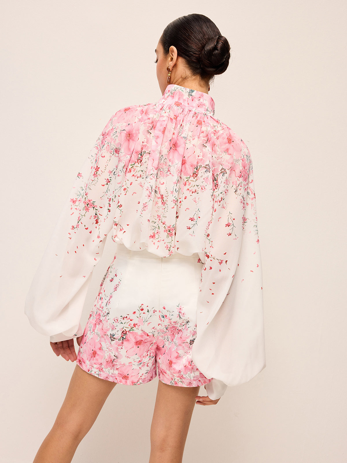 Kemer Hariç Çiçek Desenli Pileli Şort Takım