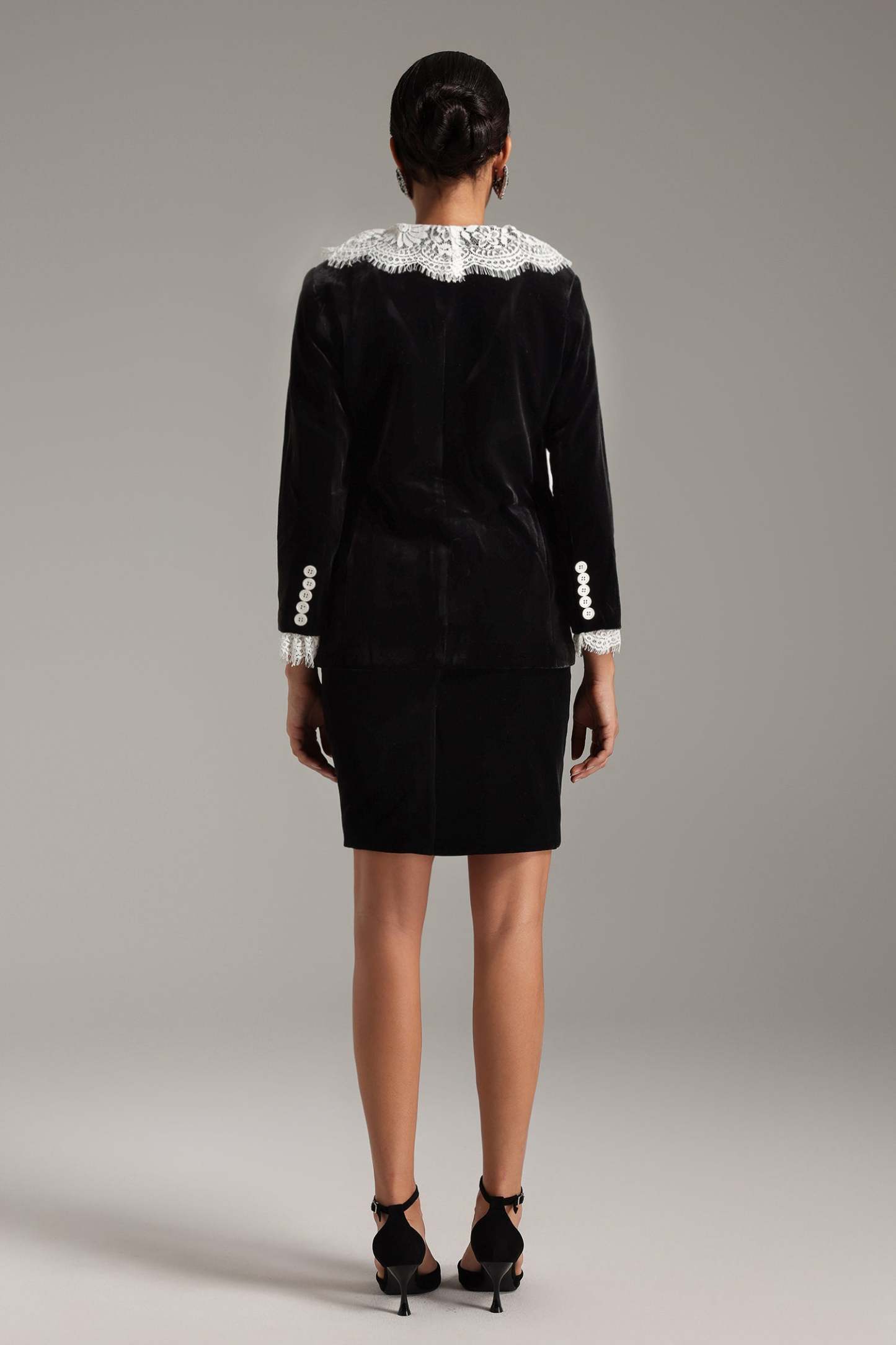 Dlasa Dantel Detaylı Yama İşlemeli Ceket