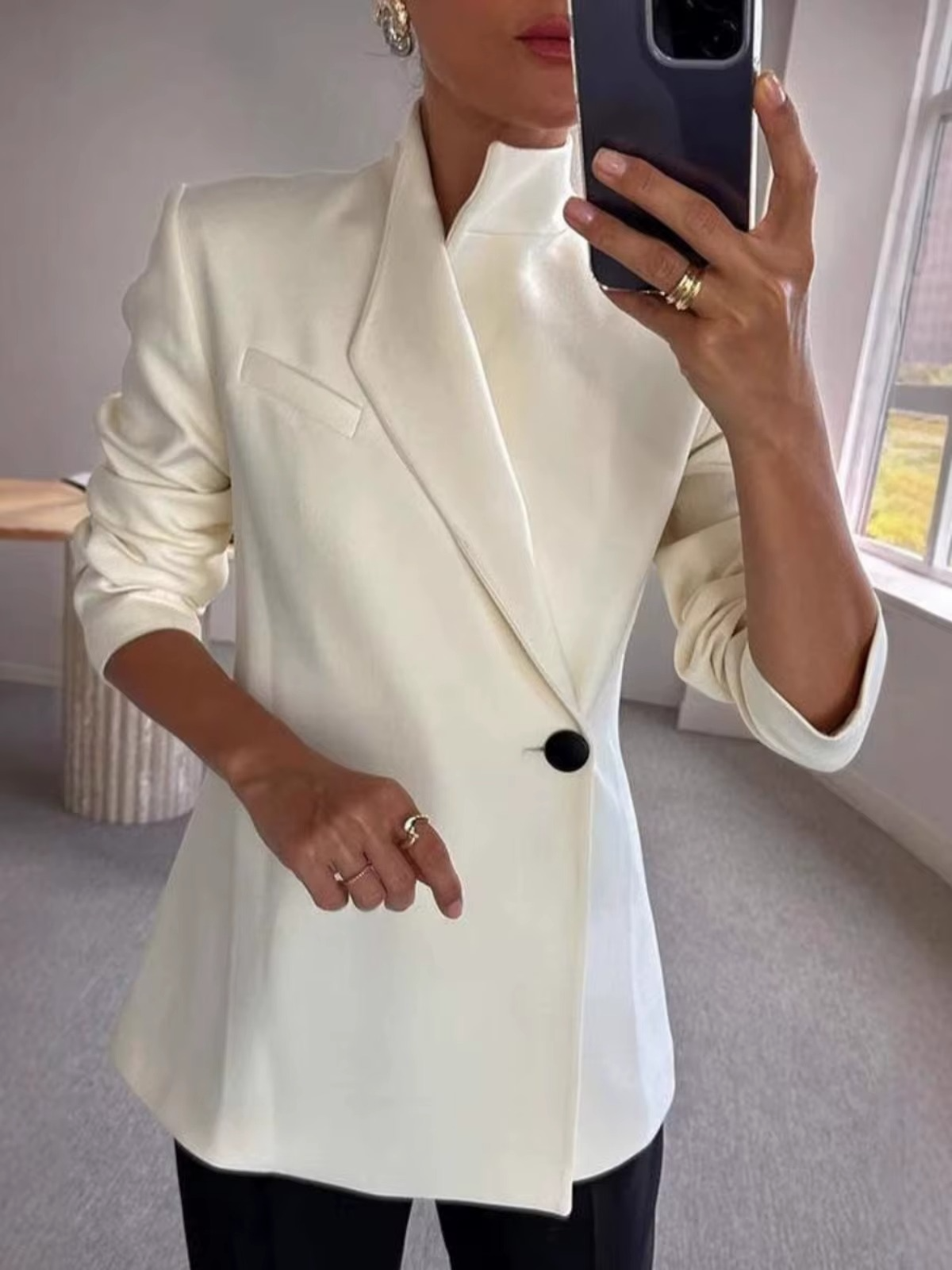 Tek Düğmeli Dik Yaka Uzun Kollu Blazer Ceket