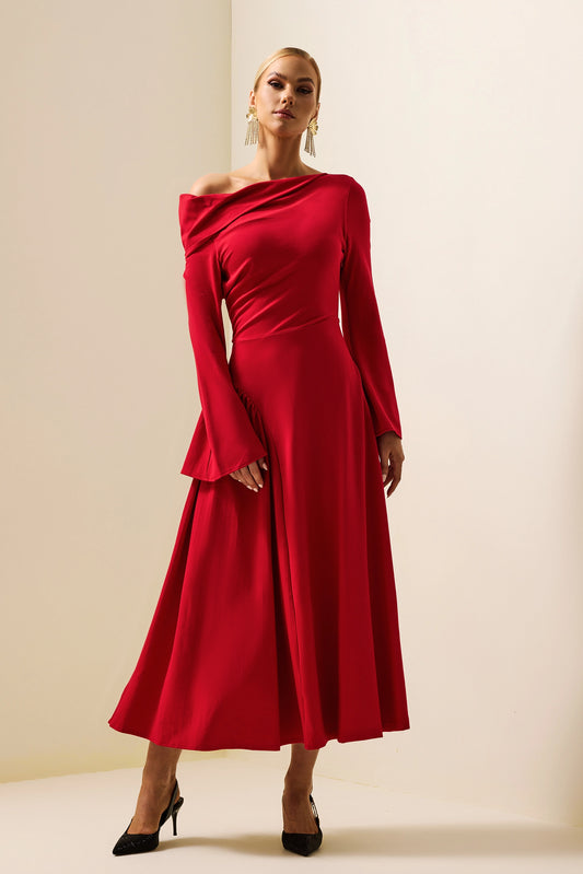 Red Reign Dantelli Midi Elbise