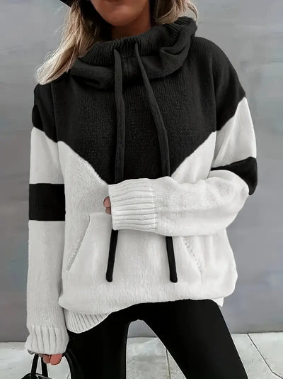 Dual-Tone Cosy Hoodie