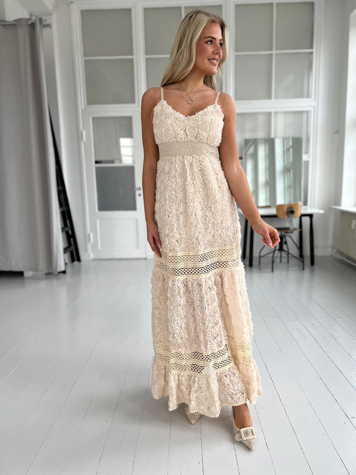 Ophelyn Kadife Midi Elbise