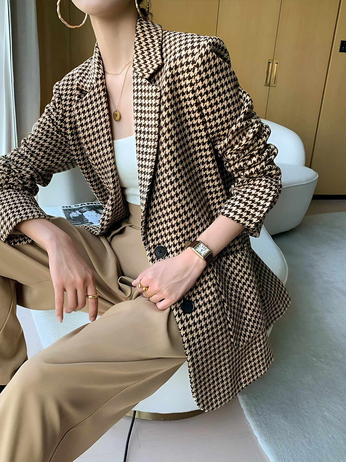Kemerli Pencere Desenli Yırtmaçlı Blazer Ceket