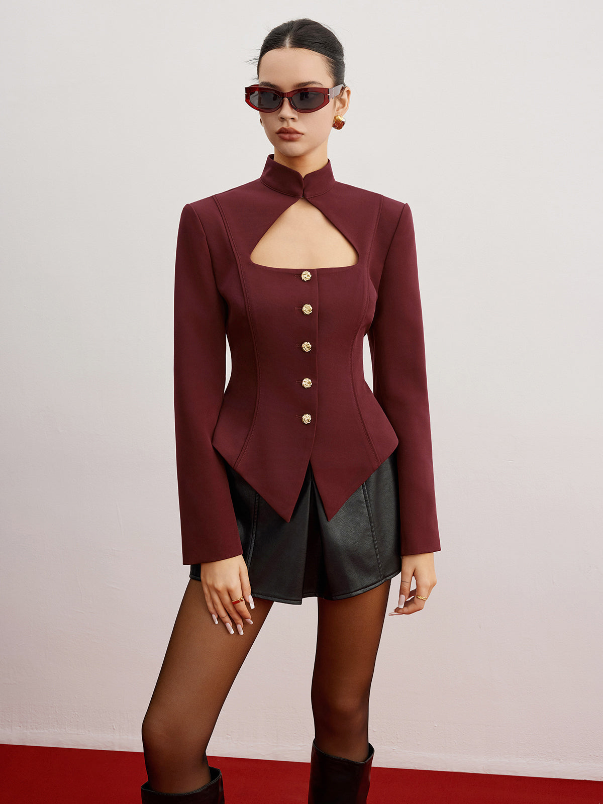Kesik Detaylı Omuz Vatkalı Slim Fit Blazer