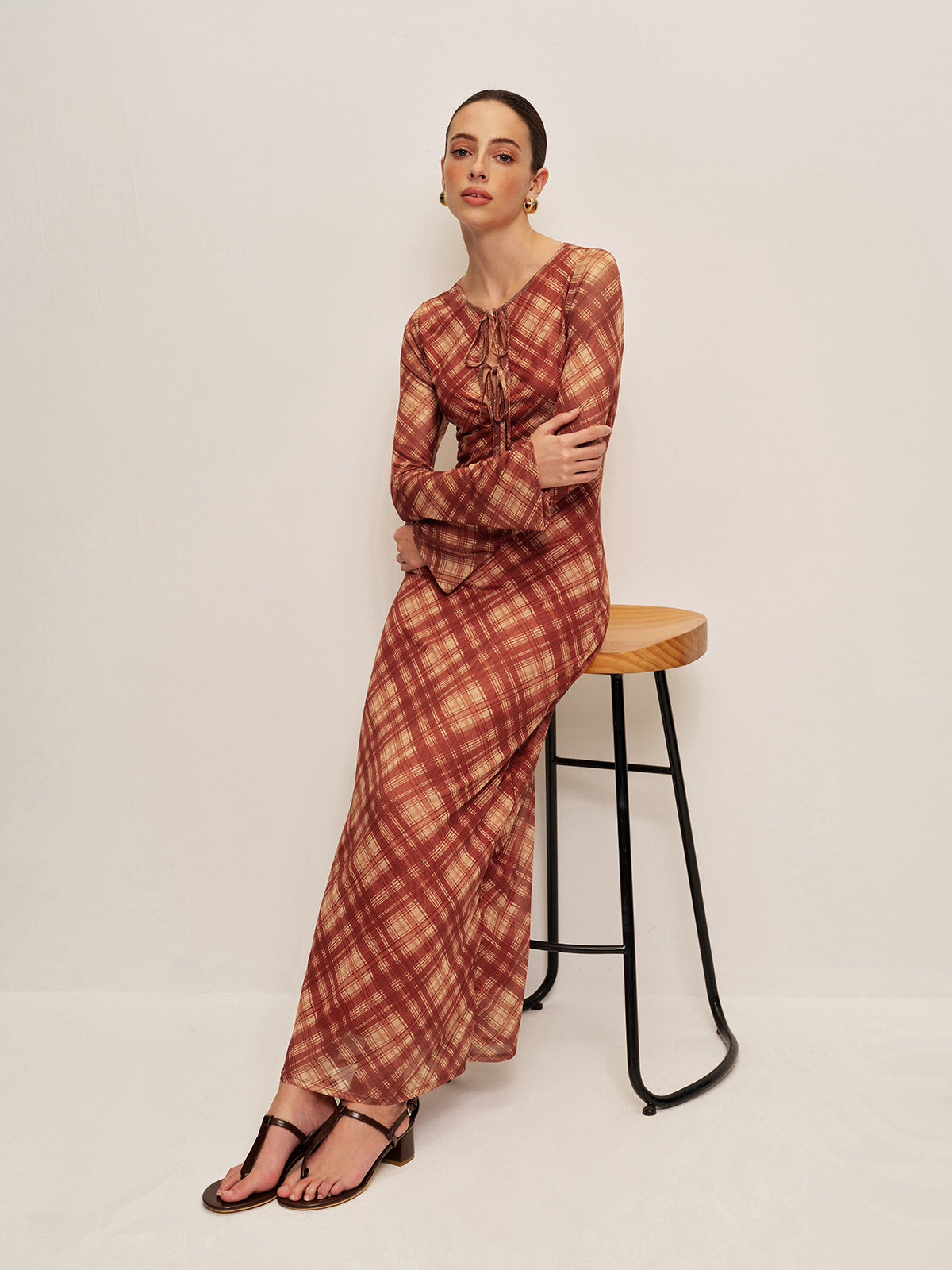 Ekose Bağcıklı Uzun Kollu Elbise