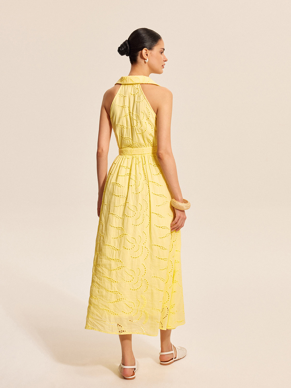 Pamuklu Kemerli Nakışlı Elbise