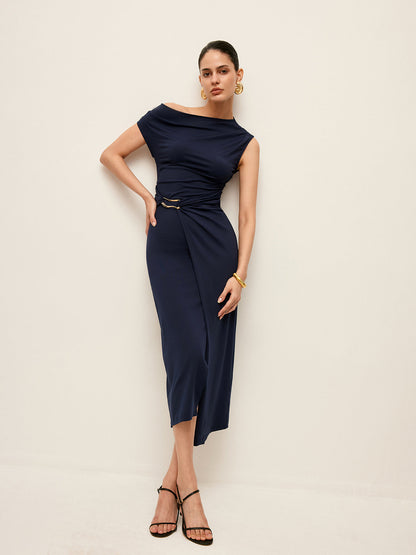 Asimetrik Yaka Metal Kemerli Elbise