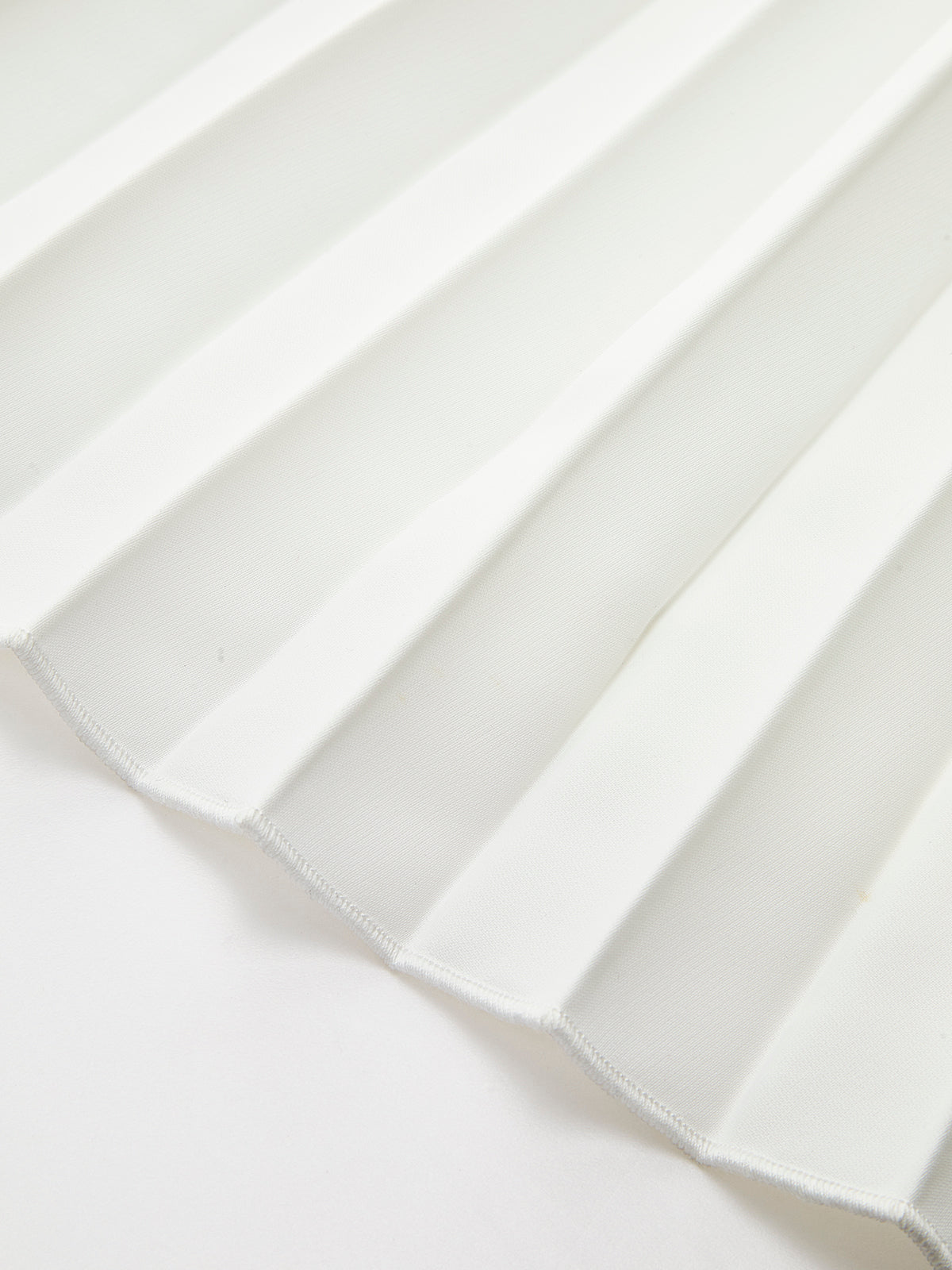 Kolsuz Pileli Elbise