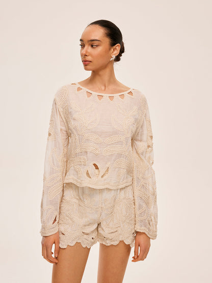 Nakış Detaylı Dekolte (Kesik Detaylı) Şort Takım