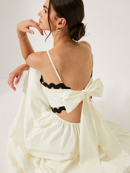 Dantel Kenar Detaylı Sırtı Bağcıklı Elbise