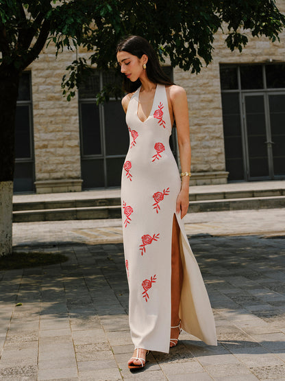 Nakış İşlemeli Yırtmaçlı Triko Halter Elbise