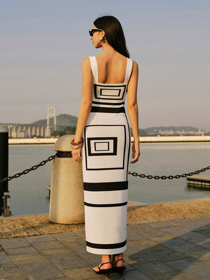 Geometrik Panelli Kare Yaka Triko Elbise