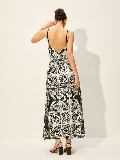 Çiçek Desenli İnce Askılı Elbise