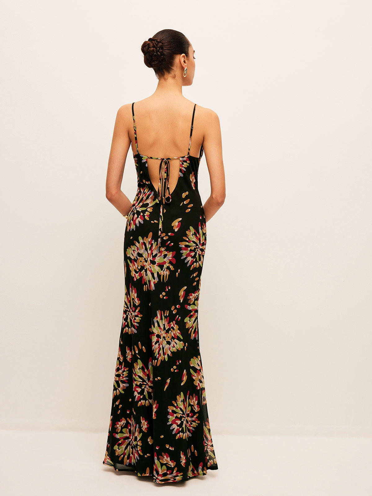 Yarı Şeffaf Bohem Bağcıklı Şifon Askılı Elbise