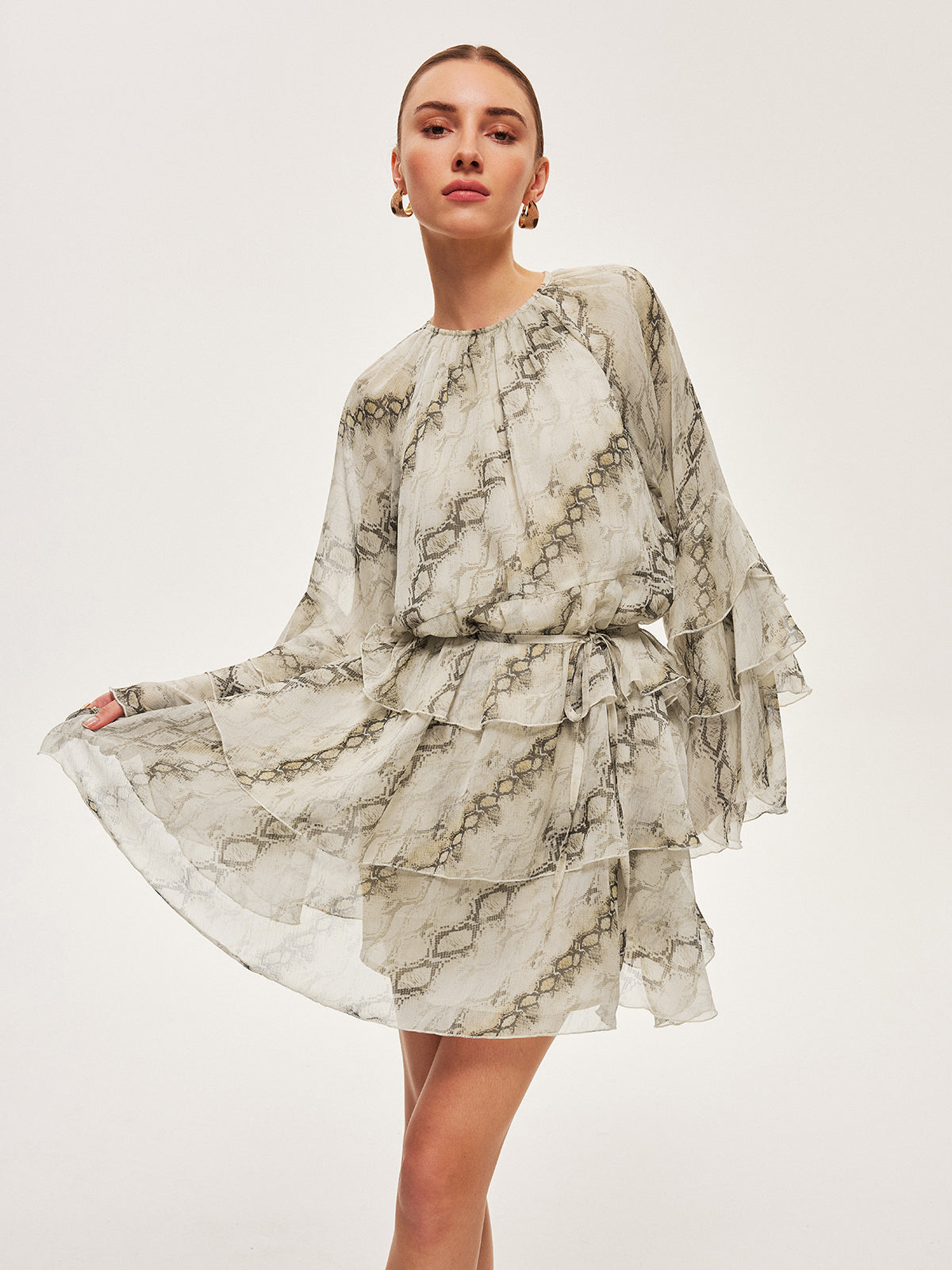 Şeffaf Baskılı Fırfır Detaylı Kemerli Elbise