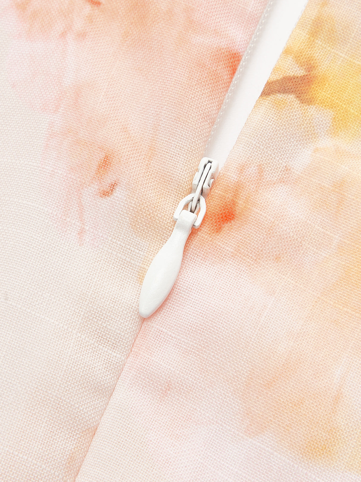 Sulu Boya Çiçek Desenli Kuşaklı Şort Takımı