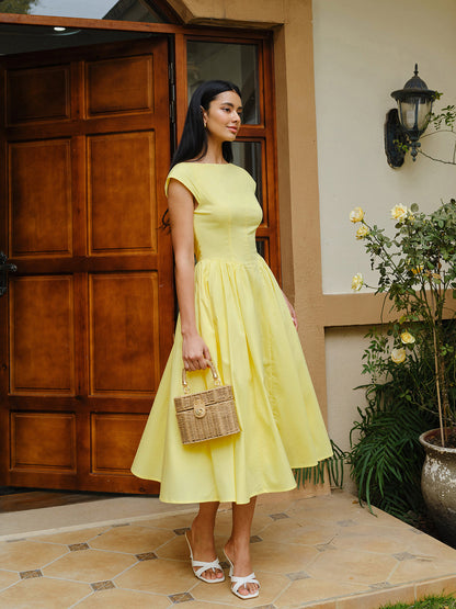 Sırtı Açık Kap Kollu Elbise