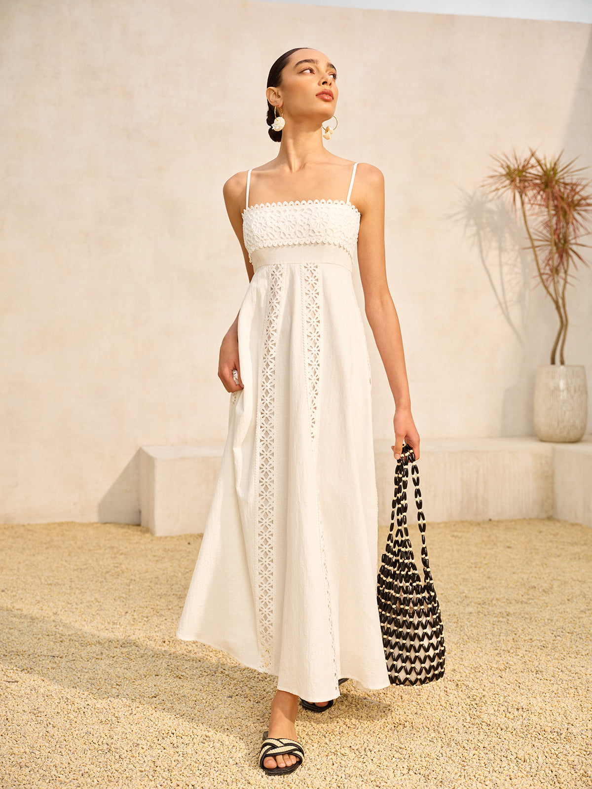 Dantel Biyeli Pamuklu Askılı Elbise