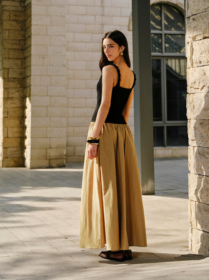 Metal Aksesuarlı Kolsuz Degaje Yaka Elbise