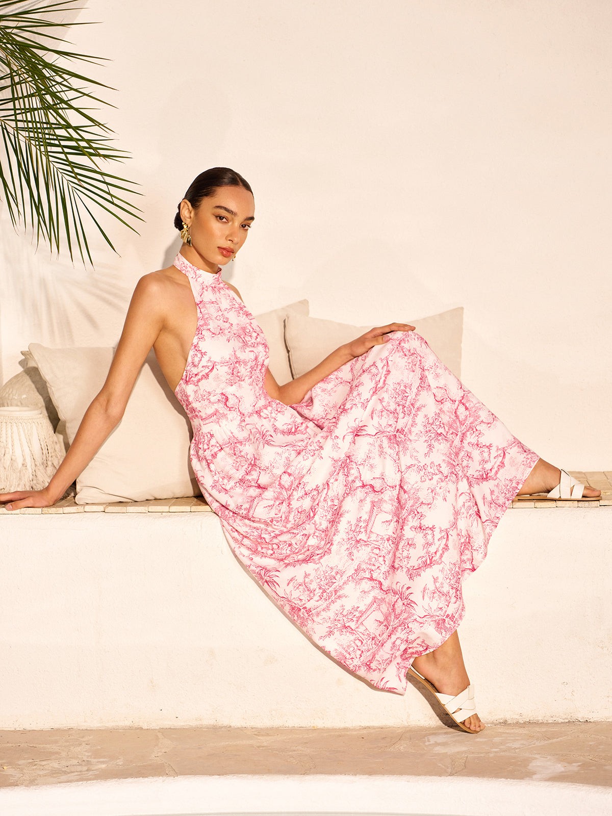 Cepli, Halter Yaka Desenli Sırtı Açık Elbise