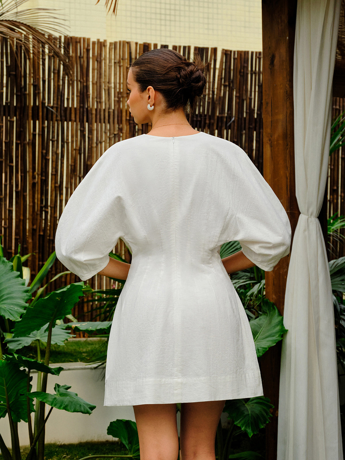 Pamuk-Keten Karışımlı V Yaka Kabartmalı Kol Elbise