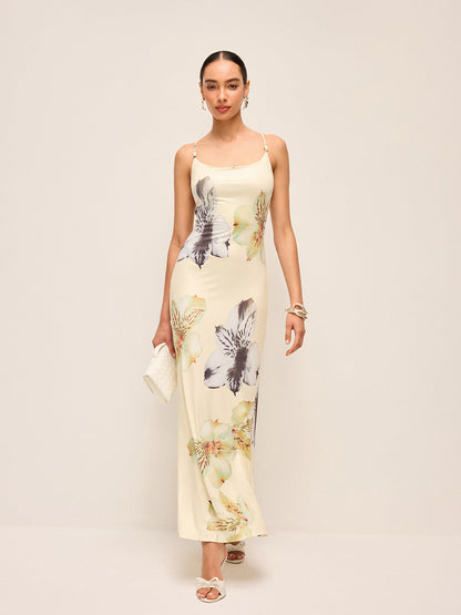 Sırtı Açık Bağcıklı Çiçek Desenli Elbise