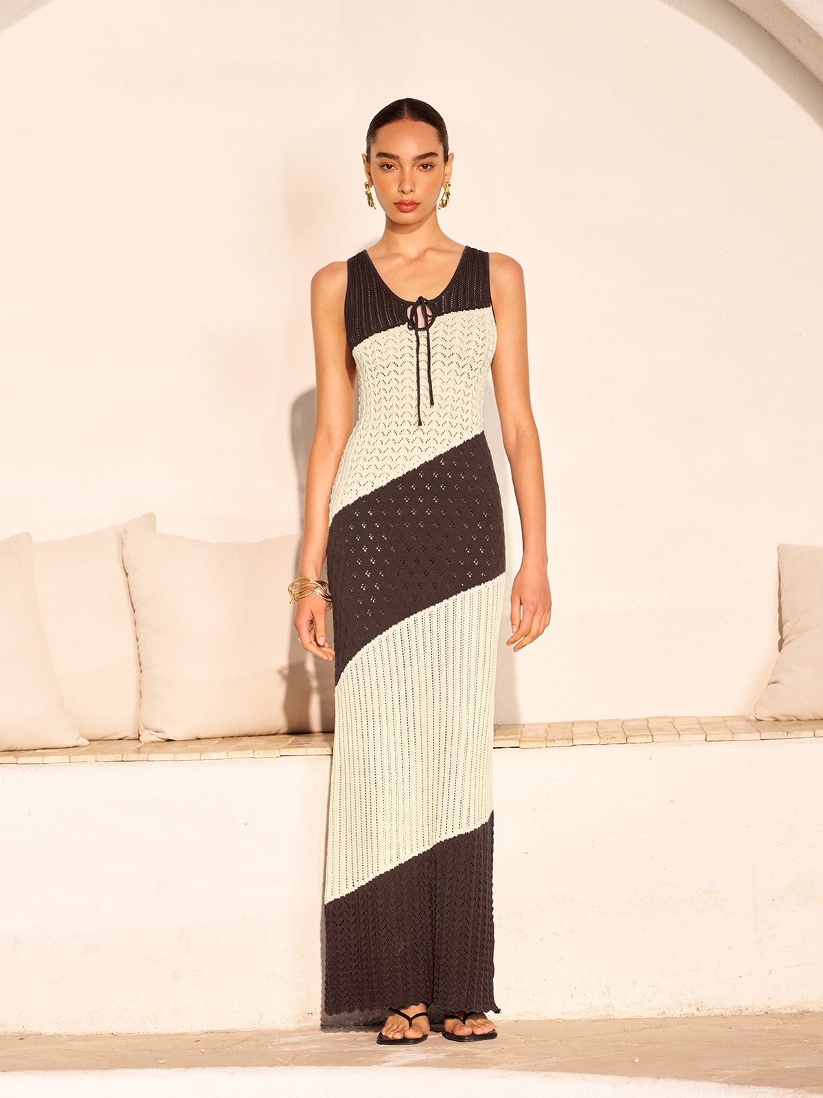 İki Renkli Örgü Ön Bağlamalı Triko Elbise