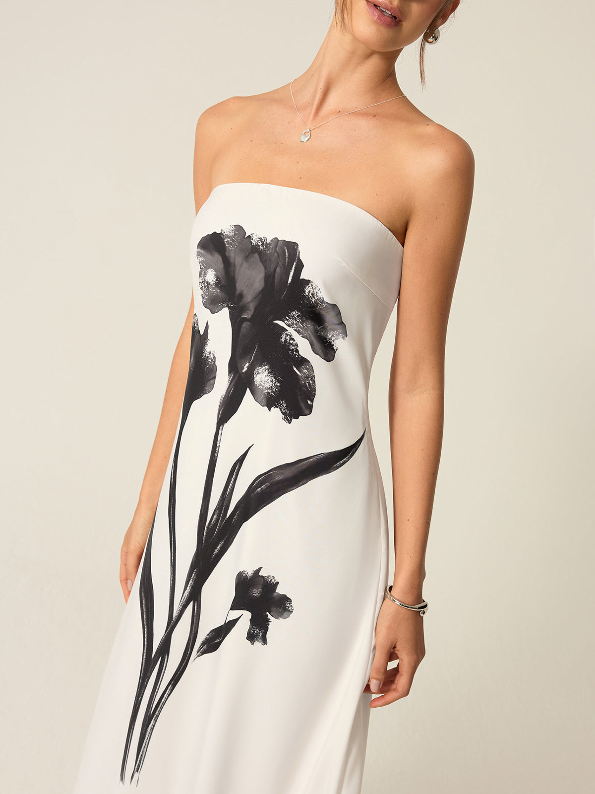 Askısız Çiçek Desenli Maxi Elbise