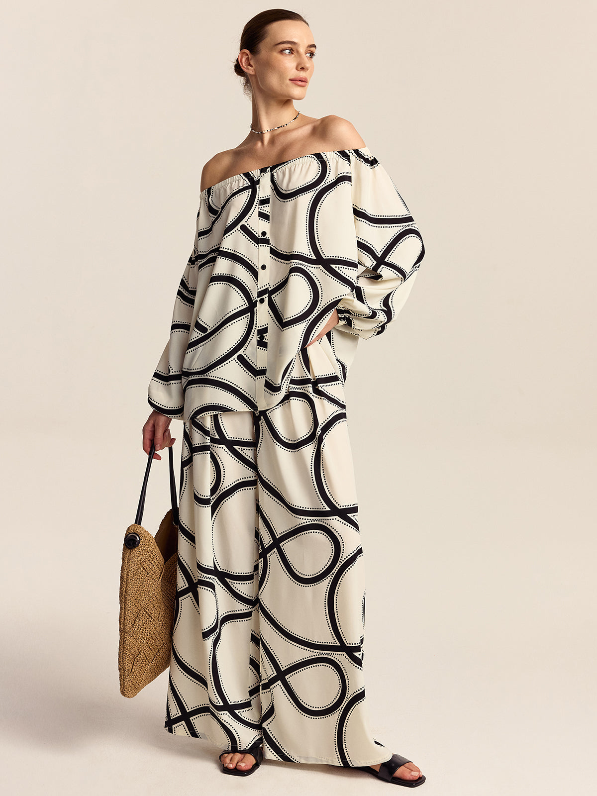 Yarı Şeffaf Desenli Bol Paça Pantolon