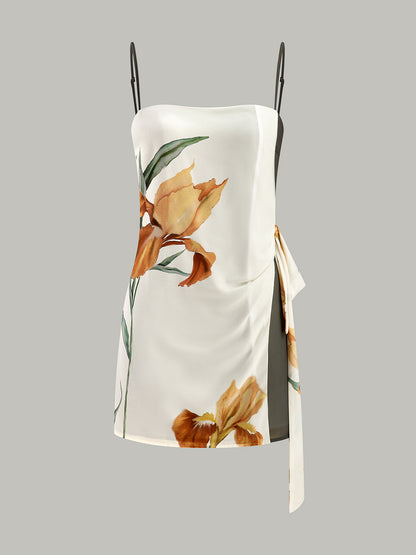 Çiçek Desenli Yandan Bağlamalı Askılı Elbise