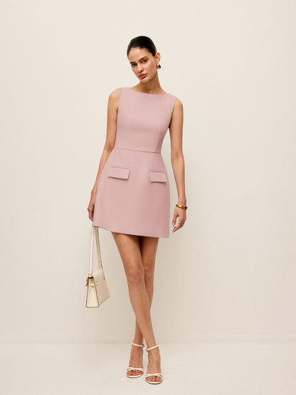 Cep Detaylı Kolsuz Elbise