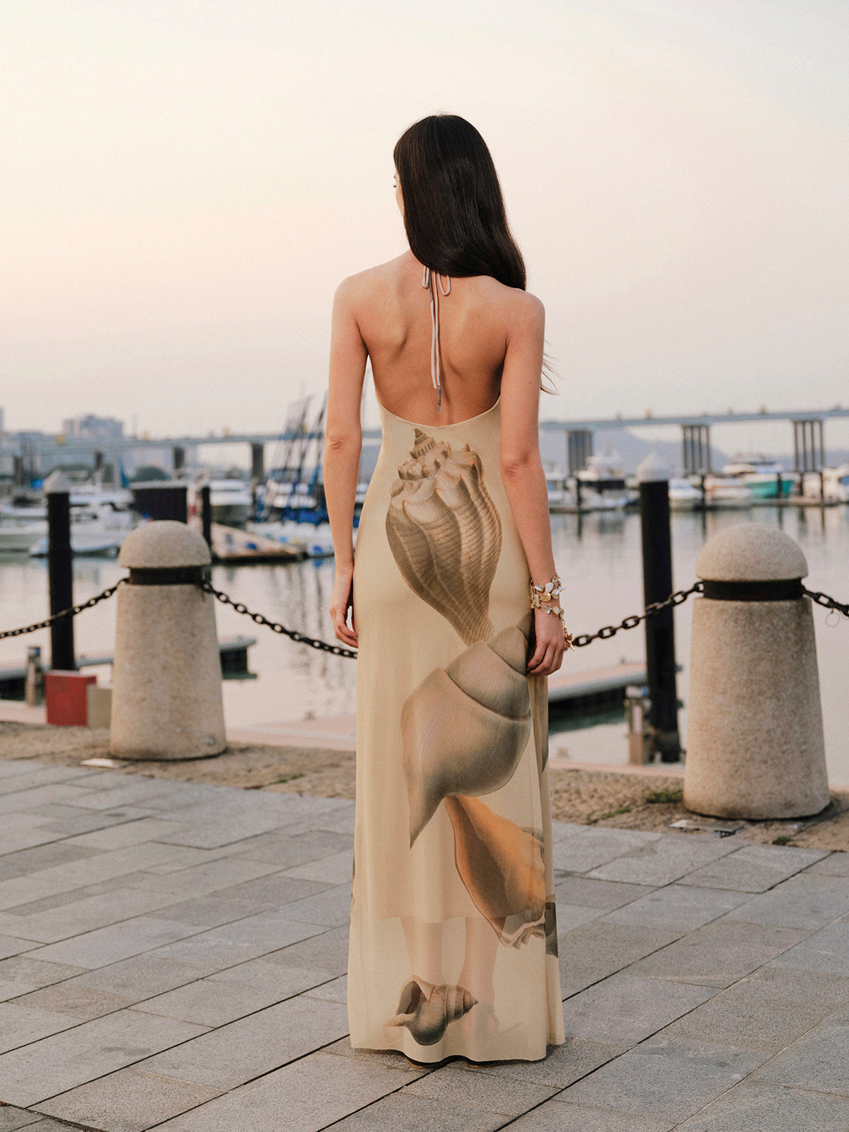 File Kumaş Halter Yaka Sırt Dekolteli Elbise