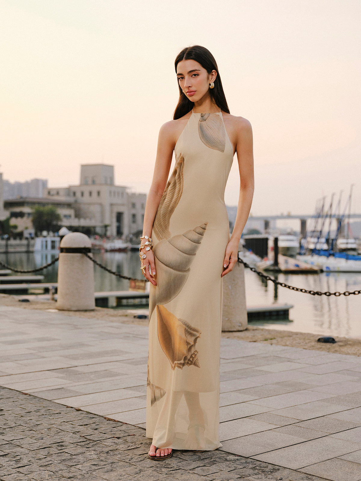 File Kumaş Halter Yaka Sırt Dekolteli Elbise