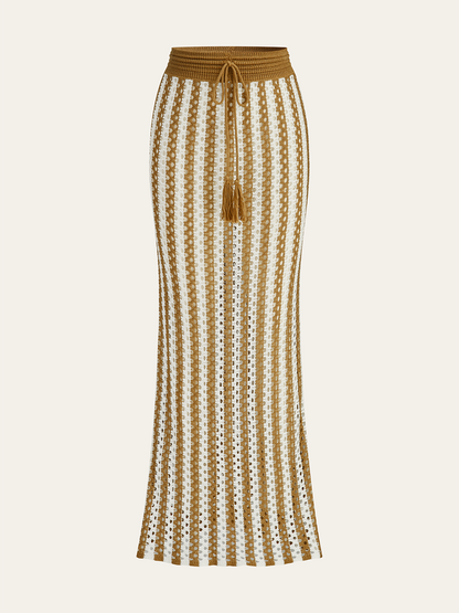 Püsküllü Bağcık Bel Detaylı Örgü Çizgili Etek Takımı