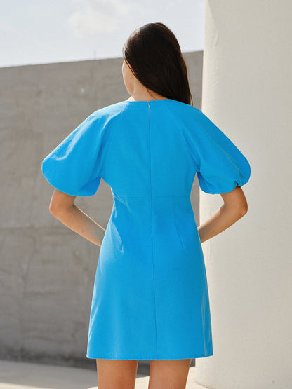 Düğmeli Kabartmalı Kol Bisiklet Yaka Mini Elbise