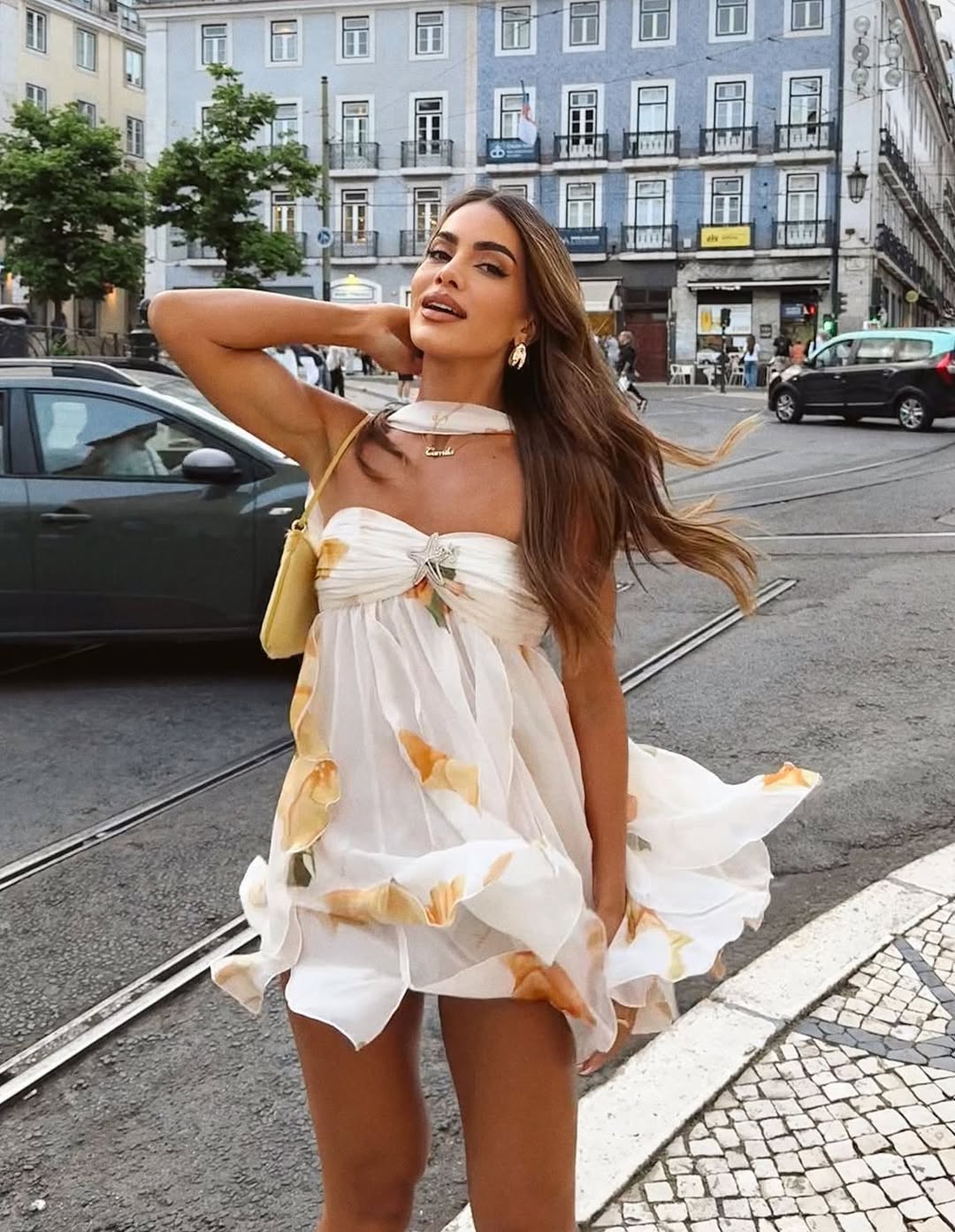 Isabel Halter Yaka Fırfırlı Desenli Mini Elbise