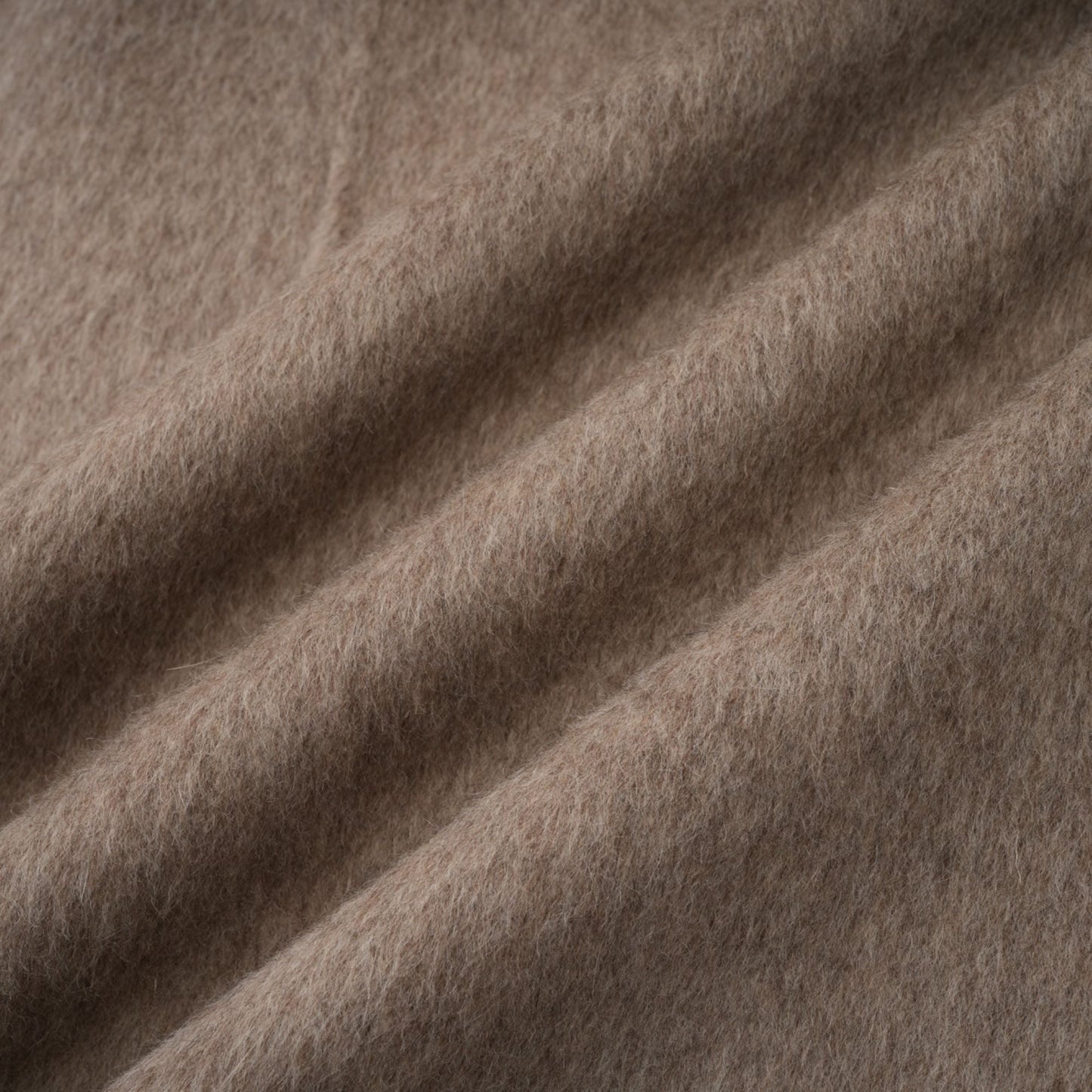 Chloris Yün ve Kürk Detaylı Kemerli Pelerin Ceket