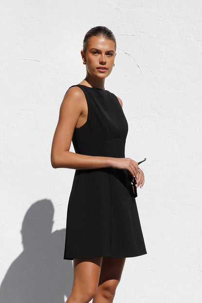 Kyrie Kolsuz Mini Elbise