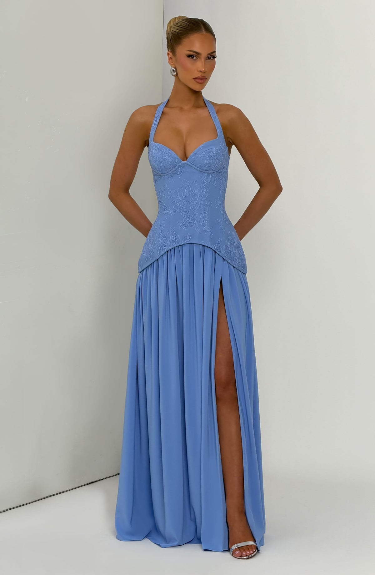 Almira Maxi Elbise – Pudra Mavisi