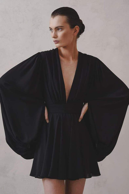 Derin V Yaka Mini Elbise